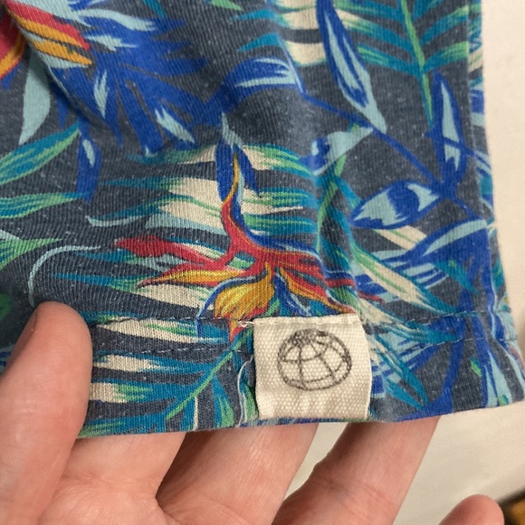 Free planet blue tropical tee size large - Picture 2 of 6